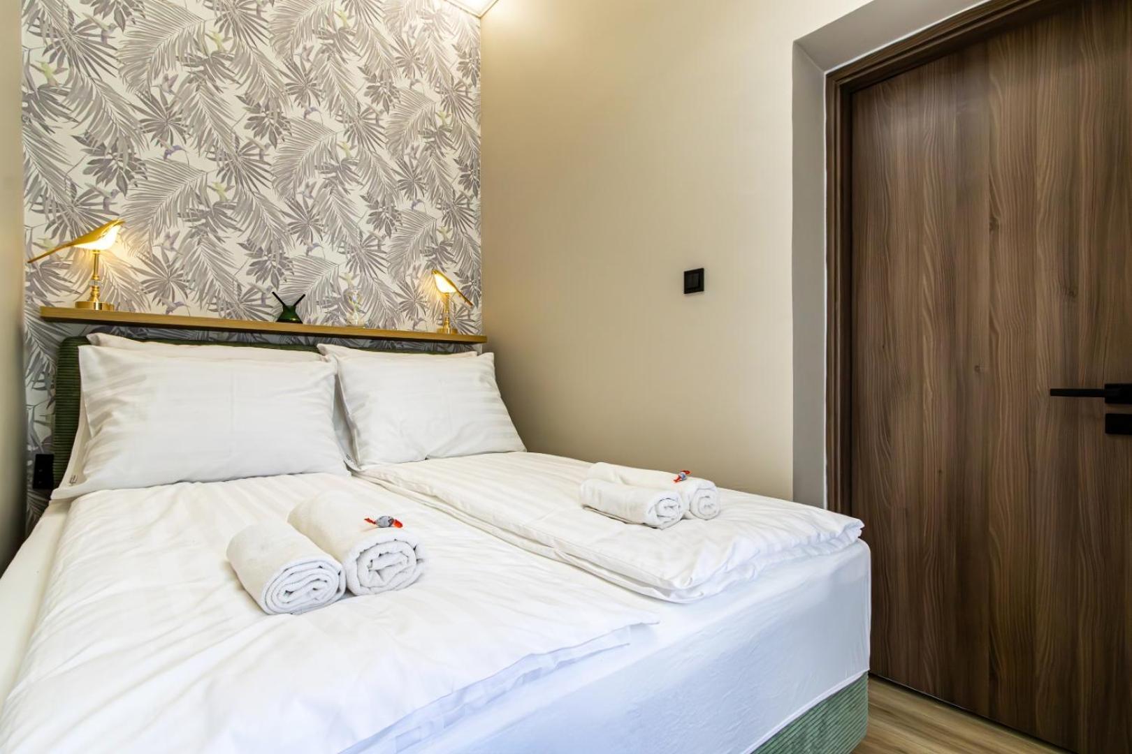 Oasis Apartment On The Broadway With Ac Budapest Ngoại thất bức ảnh